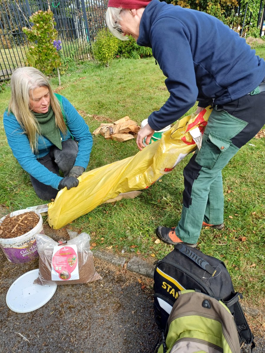 Laying the membrane to cover the ground